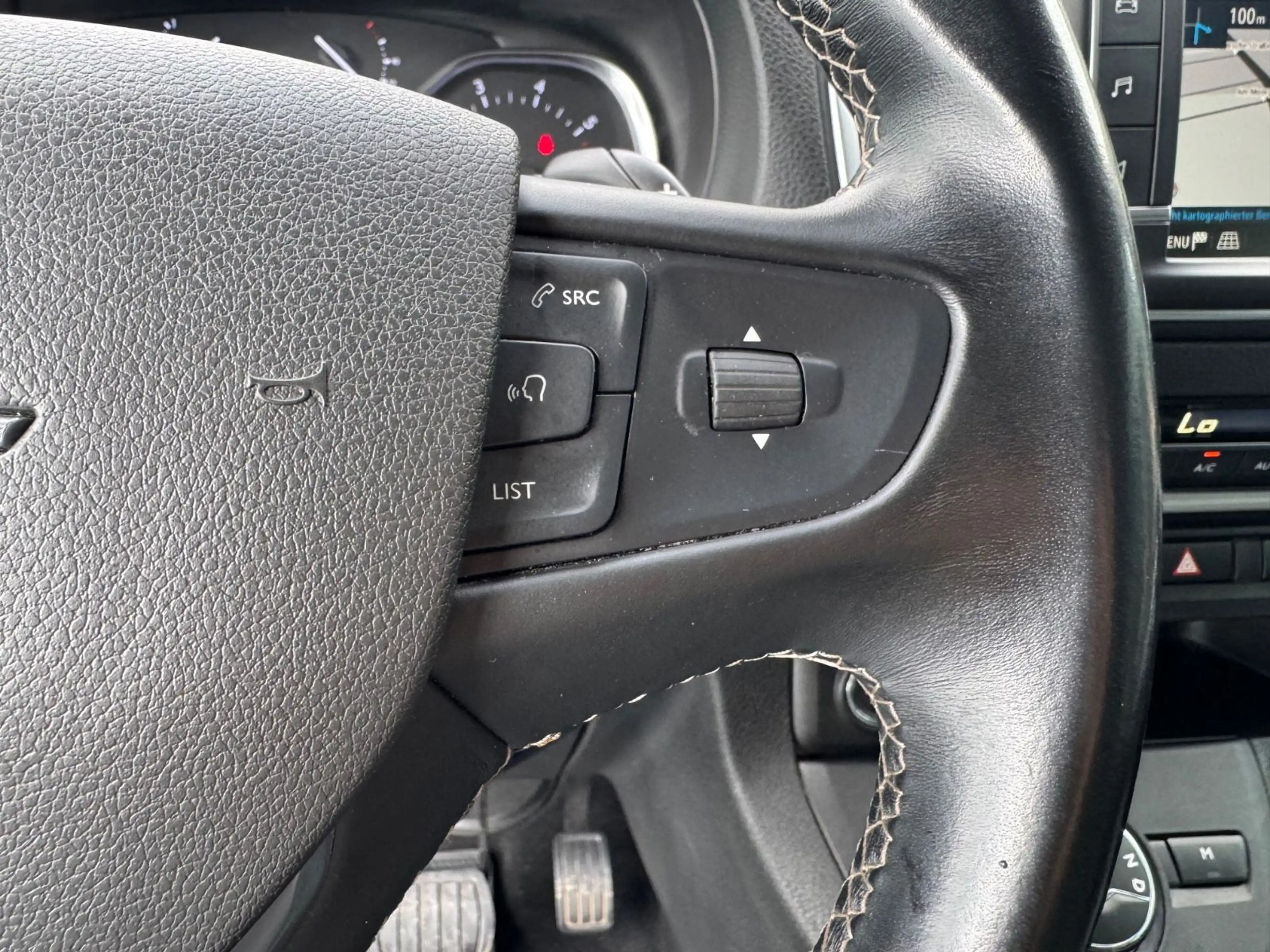 Opel Zafira Life Tourer M *LEDER/MASSGE/STHZ* — photo 11