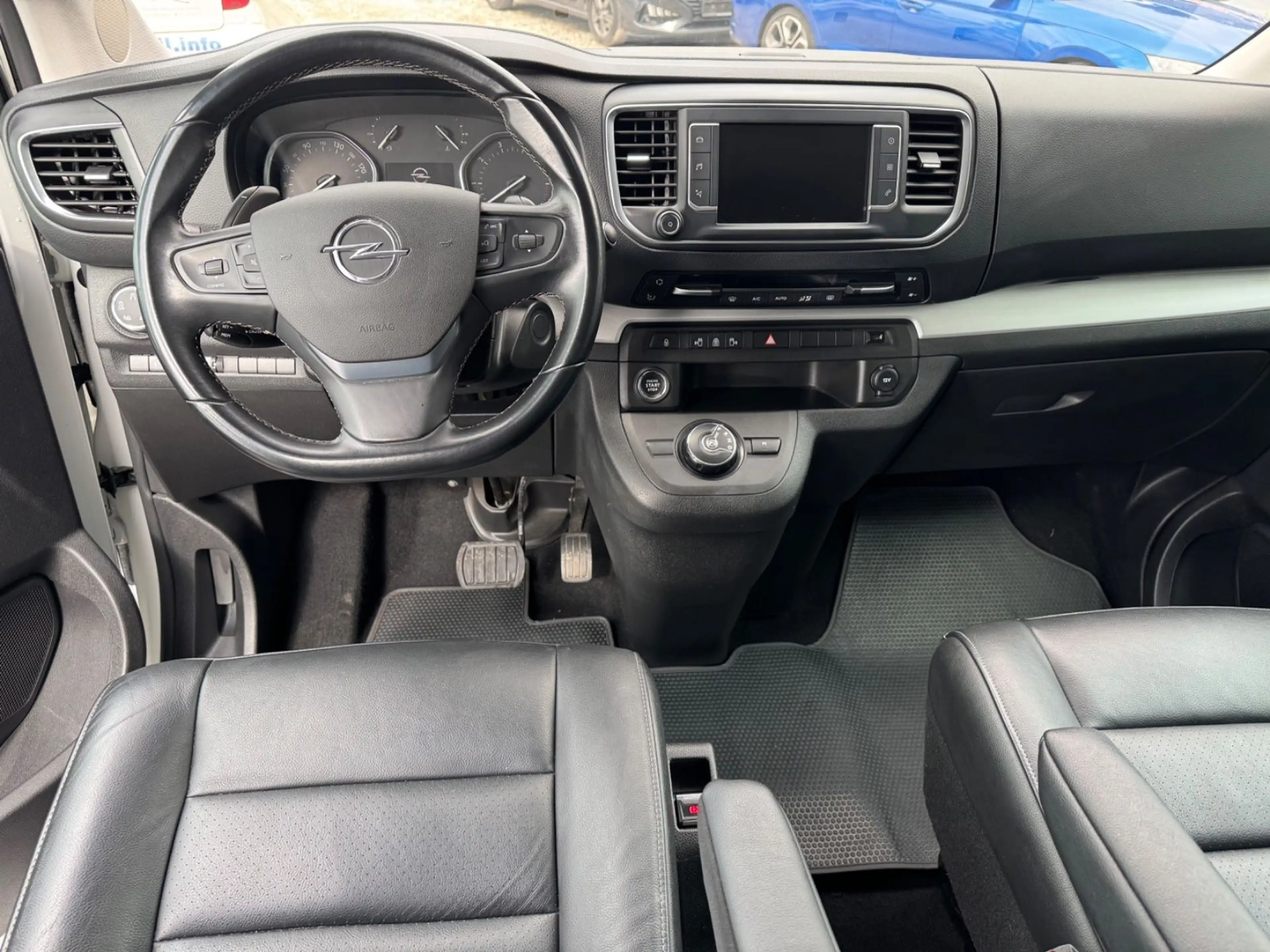 Opel Zafira Life Tourer M *LEDER/MASSGE/STHZ* — photo 9