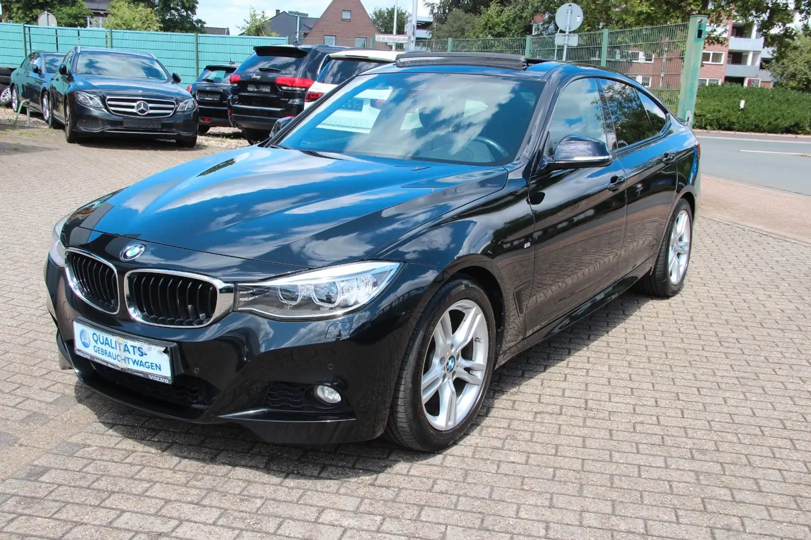 BMW 320 M Sport Shadow, HUD, Pano, LED Noir - 2