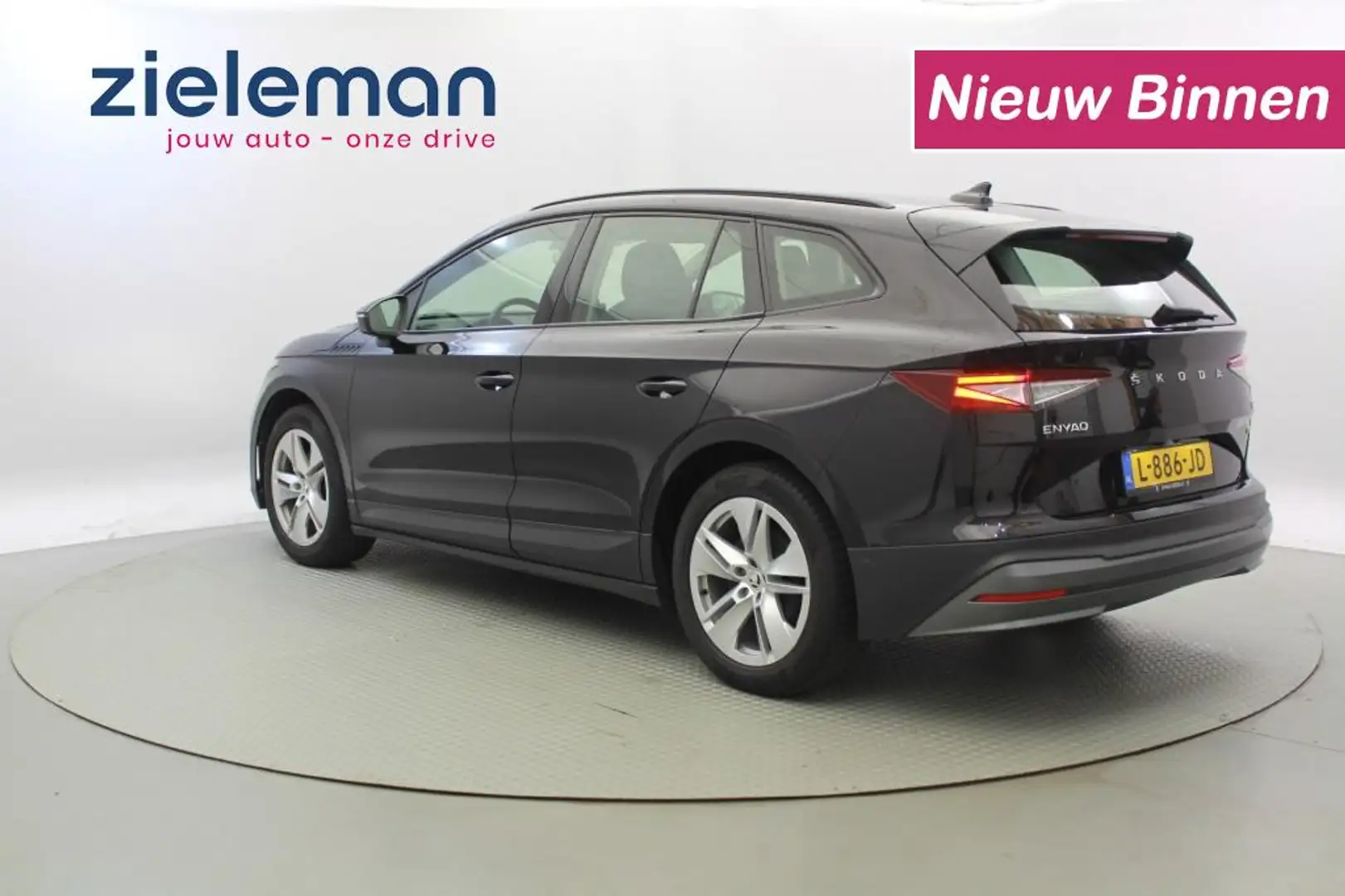 Skoda Enyaq 60 - Carplay, Stoelverwaming, Leer, Camera, Cruise Zwart - 2
