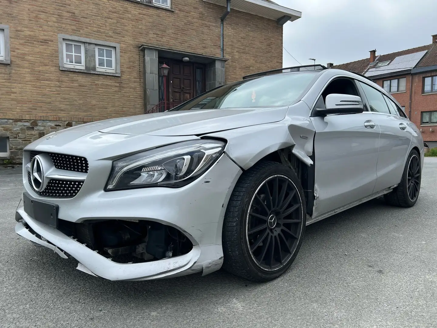Mercedes-Benz CLA 180 CLA 180 d AMG PACK Grigio - 1