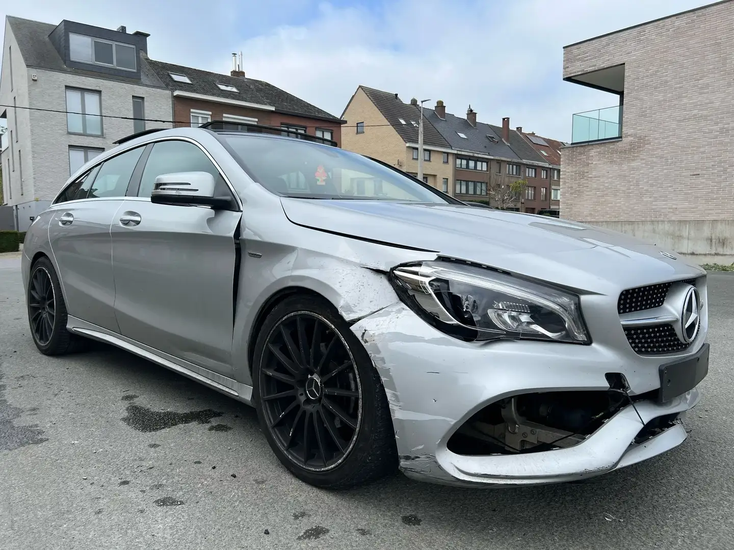 Mercedes-Benz CLA 180 CLA 180 d AMG PACK Grigio - 2