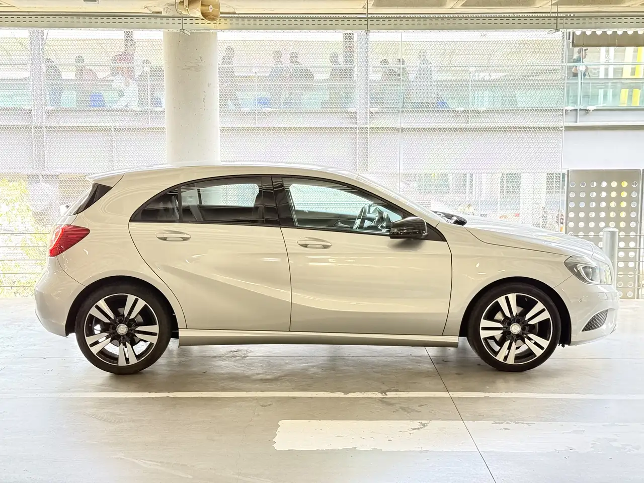 Mercedes-Benz A 200