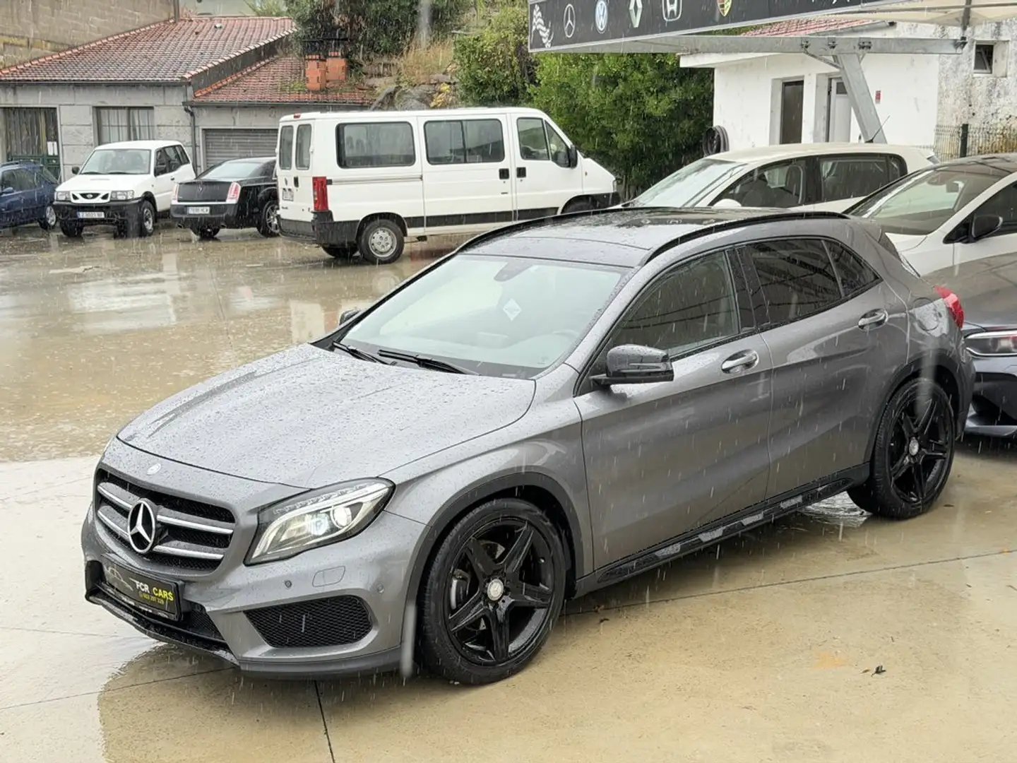 Mercedes-Benz GLA 220 Mercedes CDI 4Matic AMG Line Gris - 1