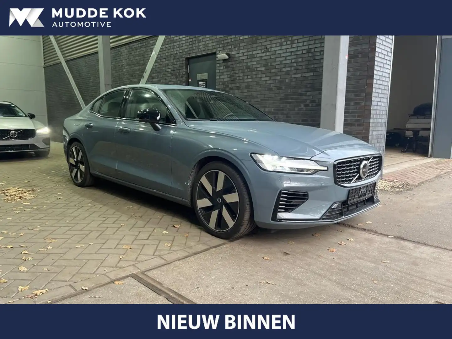 Volvo S60 T8 Recharge Ultimate Dark | Bowers&Wilkins | Head- Grijs - 1