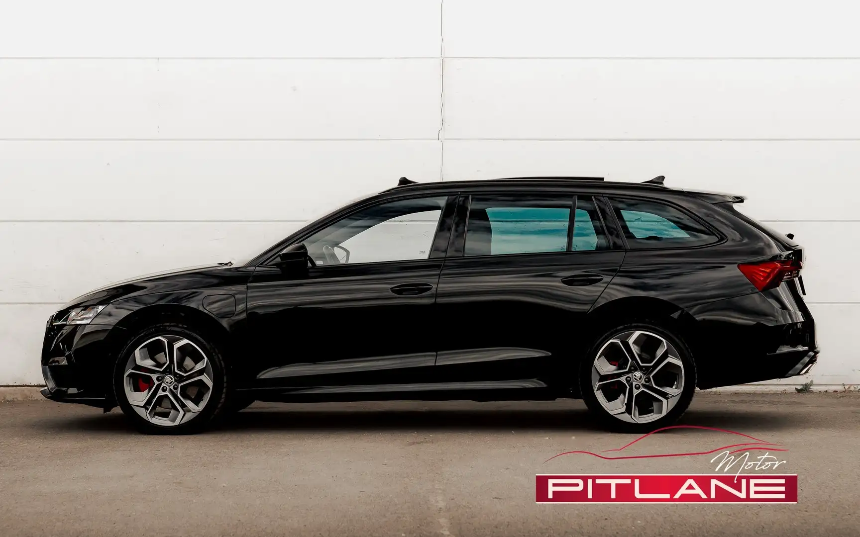 Skoda Octavia COMBi RS PHEV 1.4 TSI RS BOITE DSG / T.O PANO / SP Noir - 2