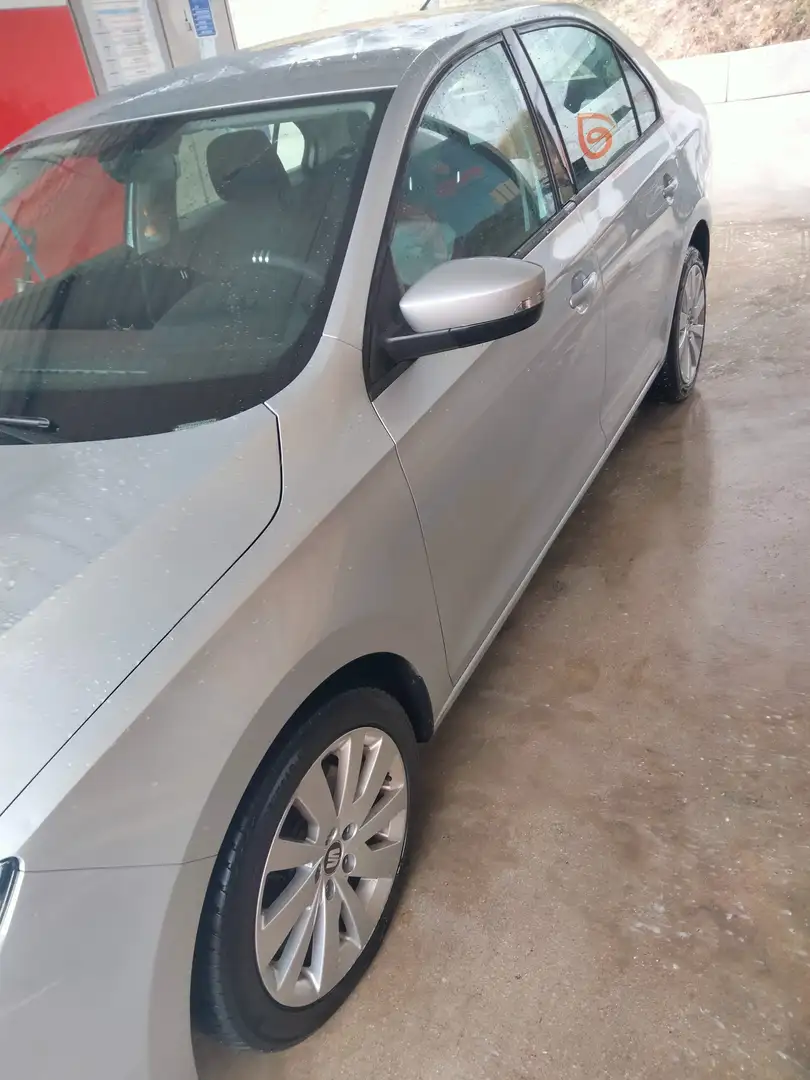 SEAT Toledo 1.6 TDI 115 Gris - 2