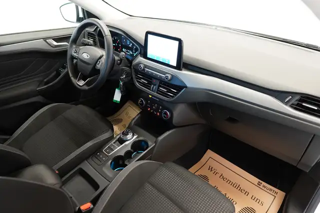 Ford Focus view 20