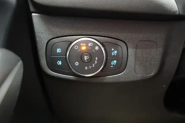 Ford Focus view 27