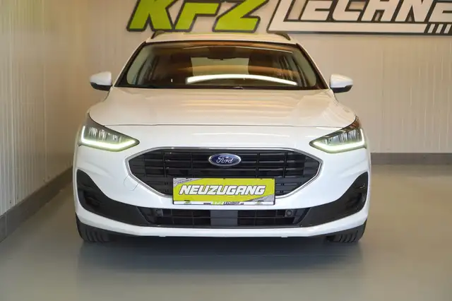 Ford Focus view 9