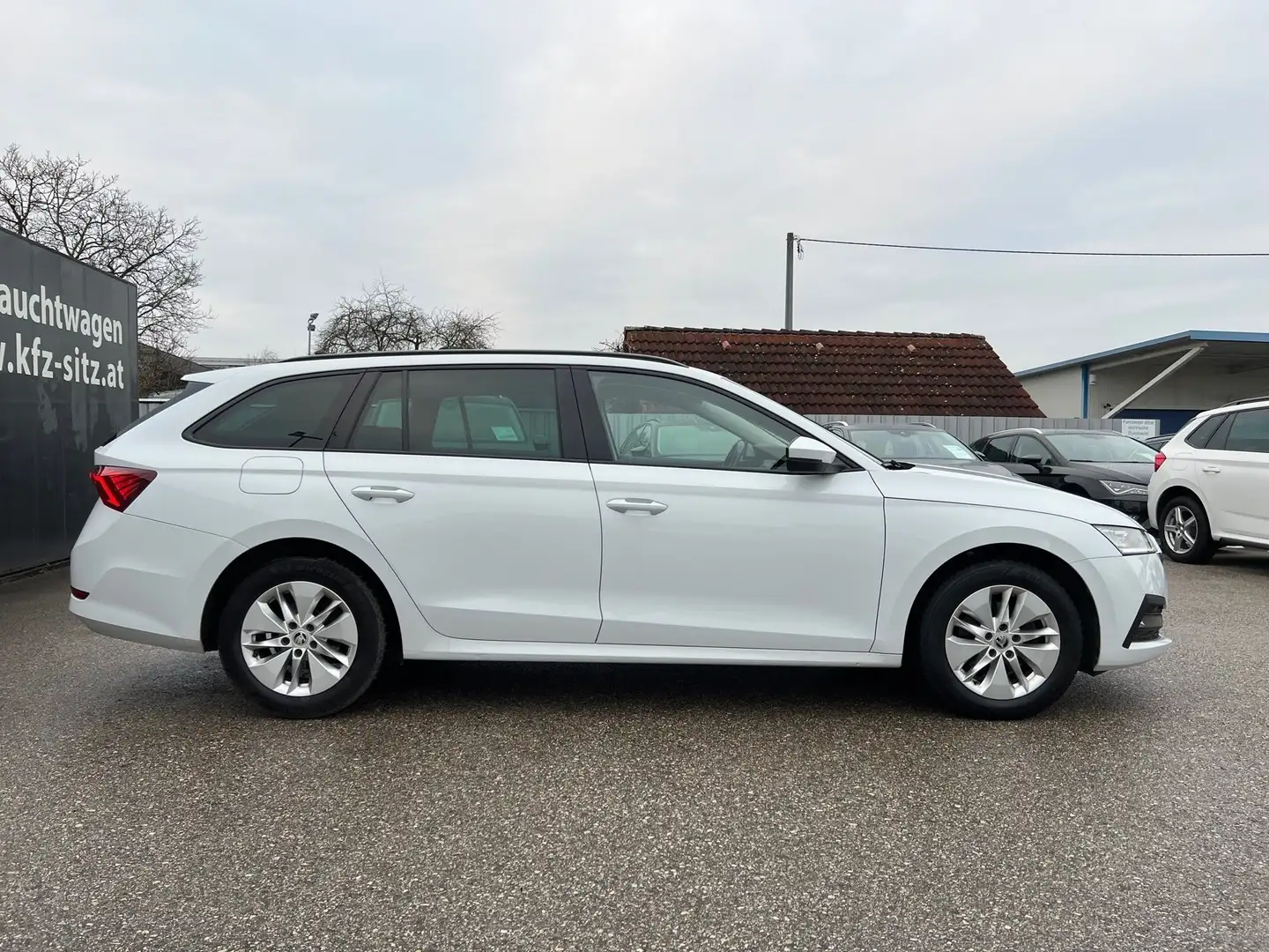 Skoda Octavia Combi 2,0 TDI Ambition | AHK/RFK Weiß - 2