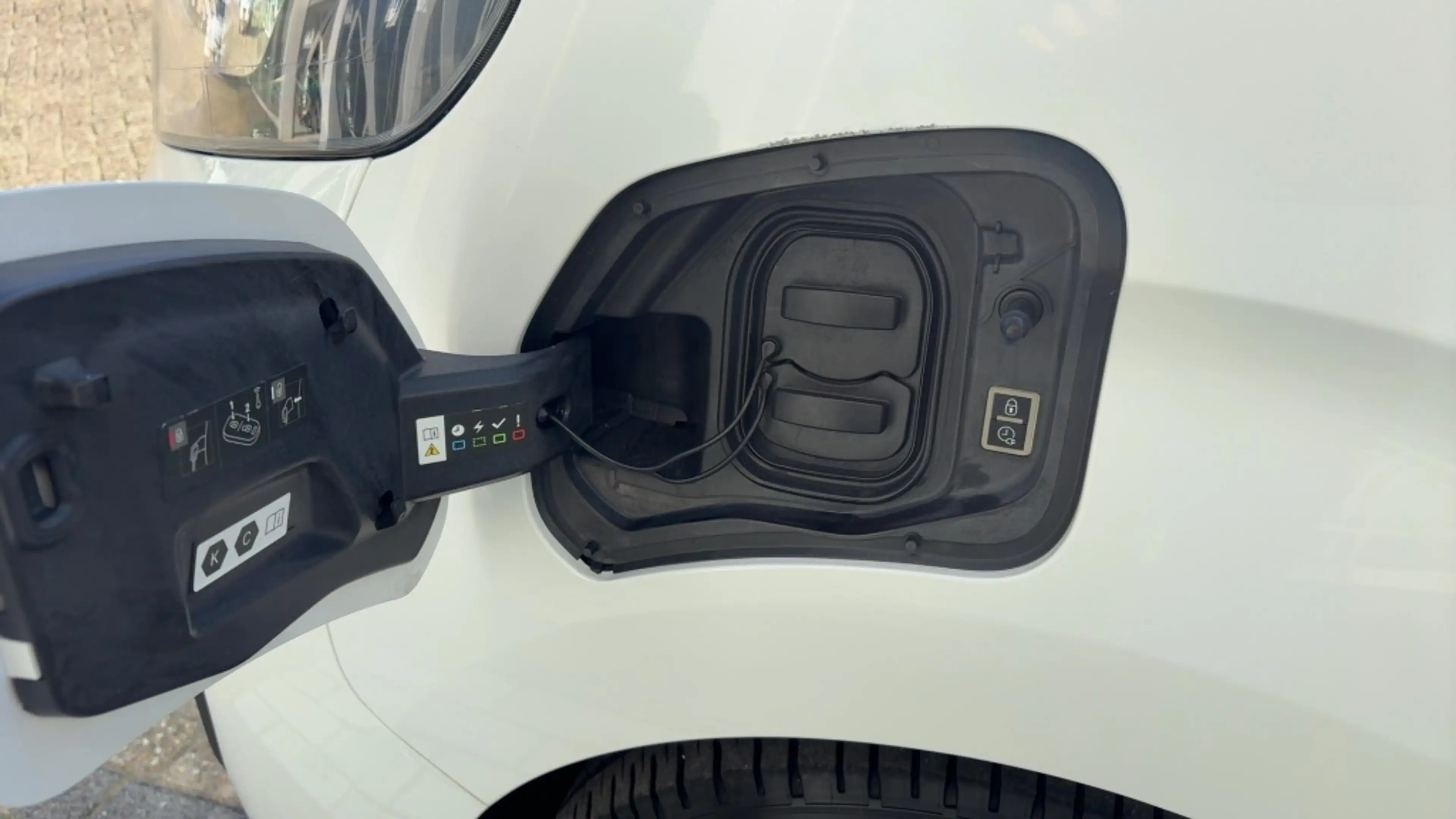 Opel Vivaro-e L3H1 Innov. 75 kWh(SOH) 96.81 — photo 13
