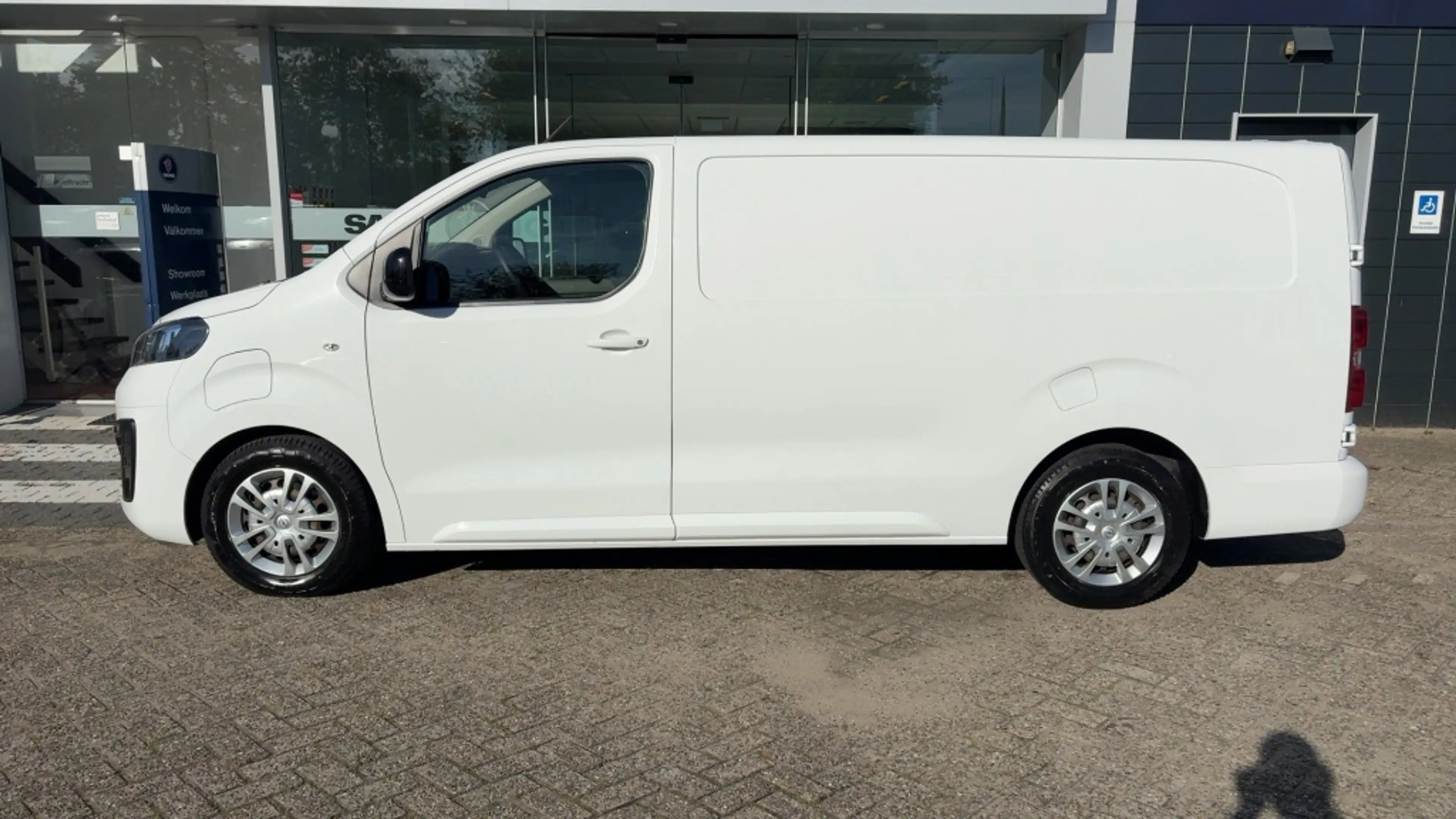 Opel Vivaro-e L3H1 Innov. 75 kWh(SOH) 96.81 — photo 4