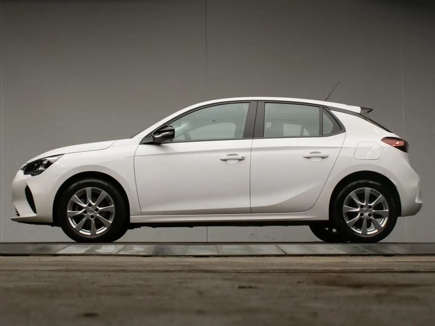 Opel Corsa 1.2 Edition Sport (APPLE CARPLAY,NAVI,LANE ASSIST, Wit - 1