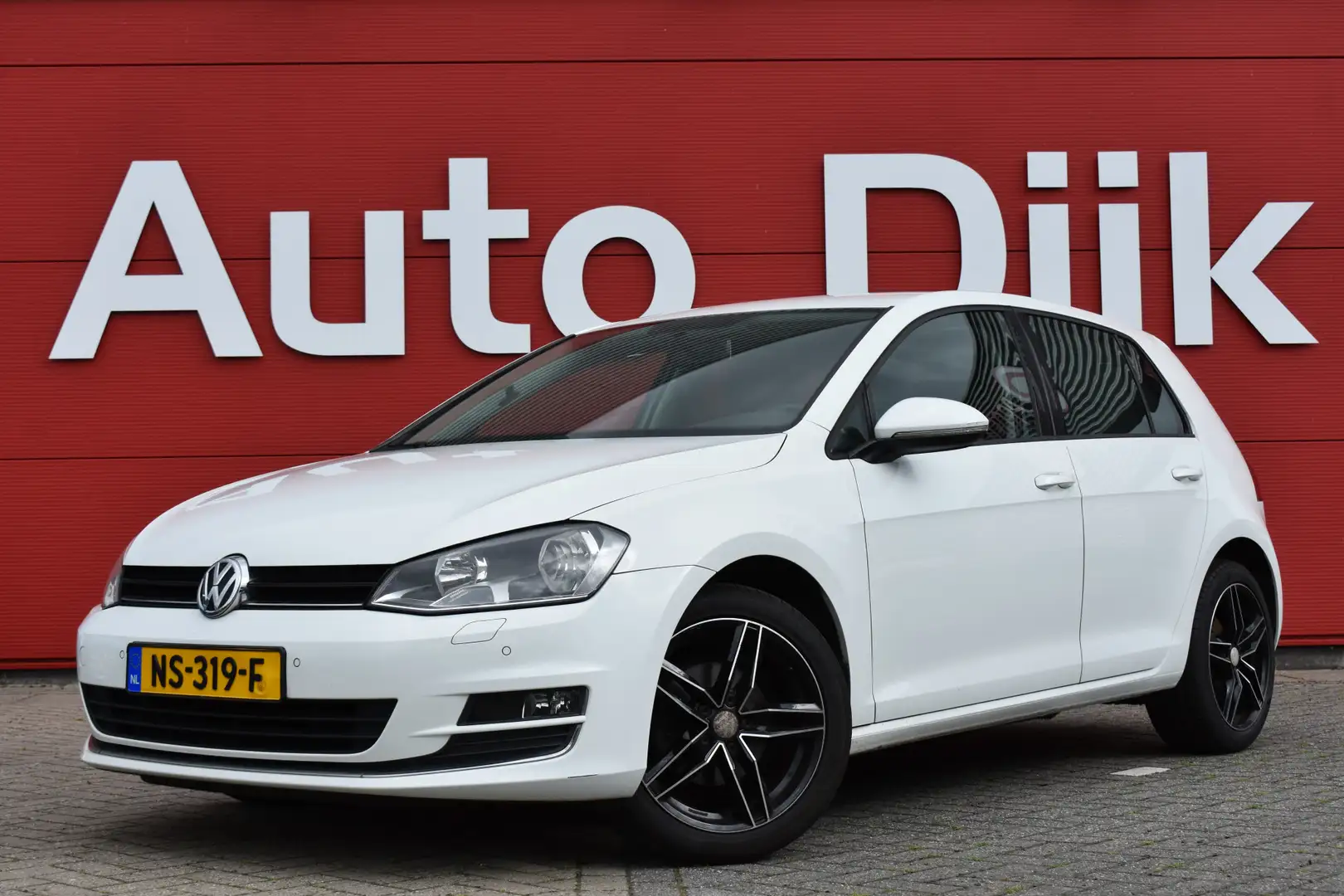 Volkswagen Golf 1.2 TSI Trendline Airco | Cruise | Bluetooth | PDC Alb - 1