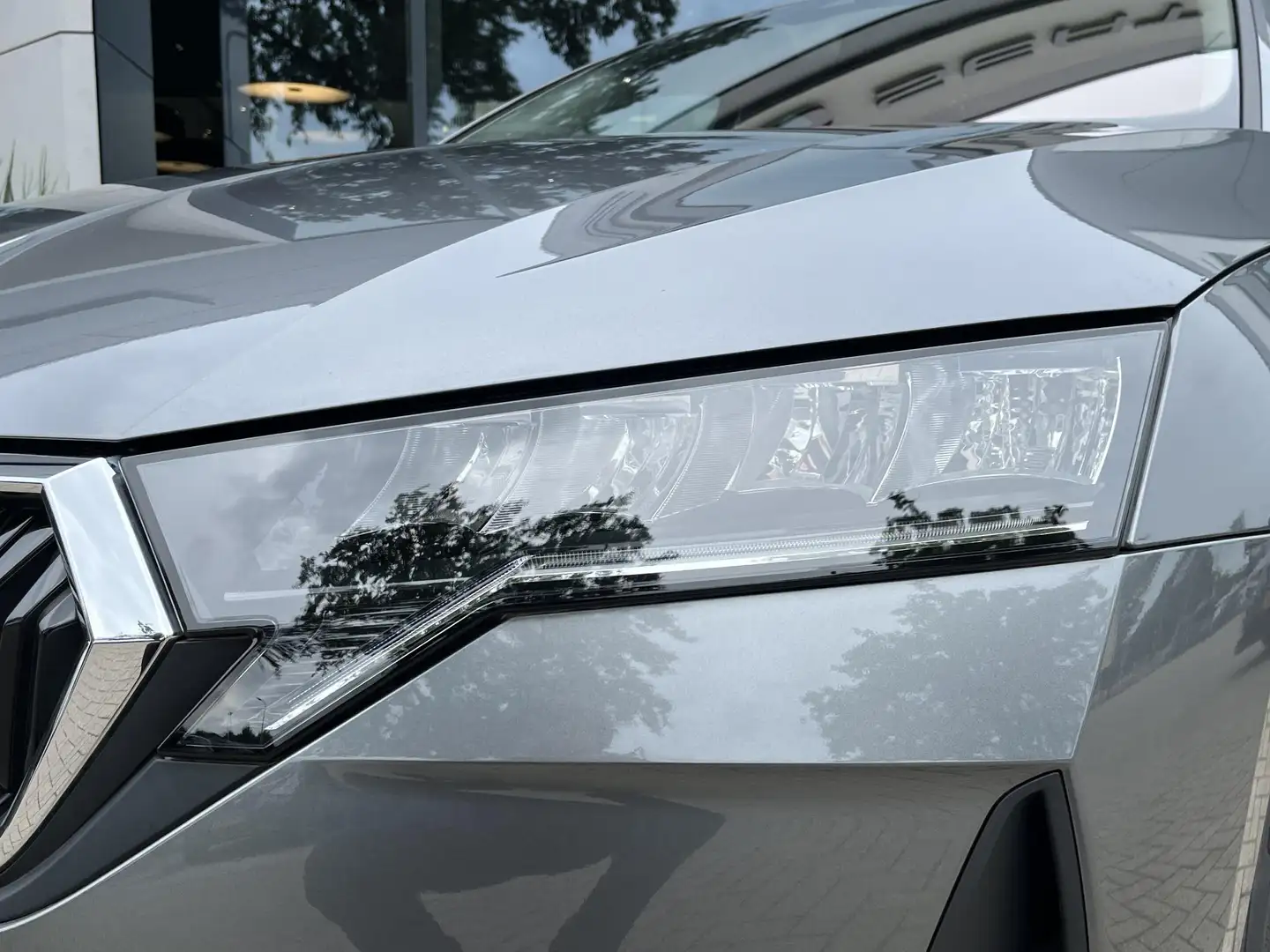 Skoda Octavia Combi 1.5 TSI MHEV Business Edition Plus 150 PK | Grijs - 2