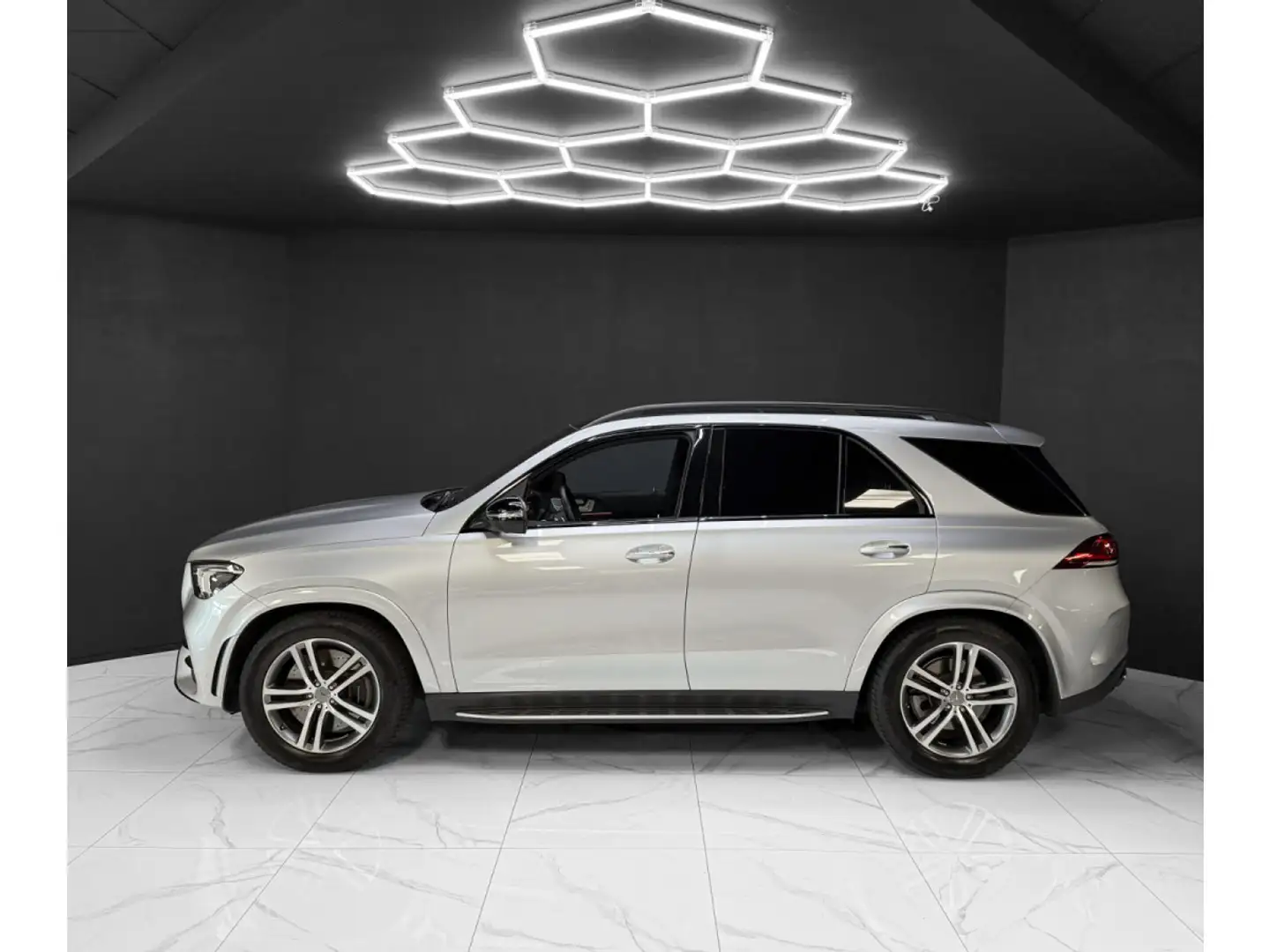 Mercedes-Benz GLE 450 4Matic / BURMESTER / 360° / PANO Argent - 2