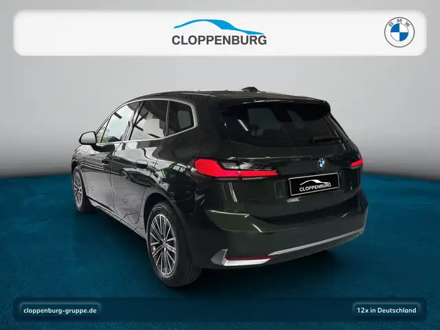 BMW 2 Series view 3