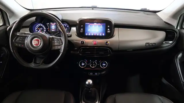 Fiat 500X view 16