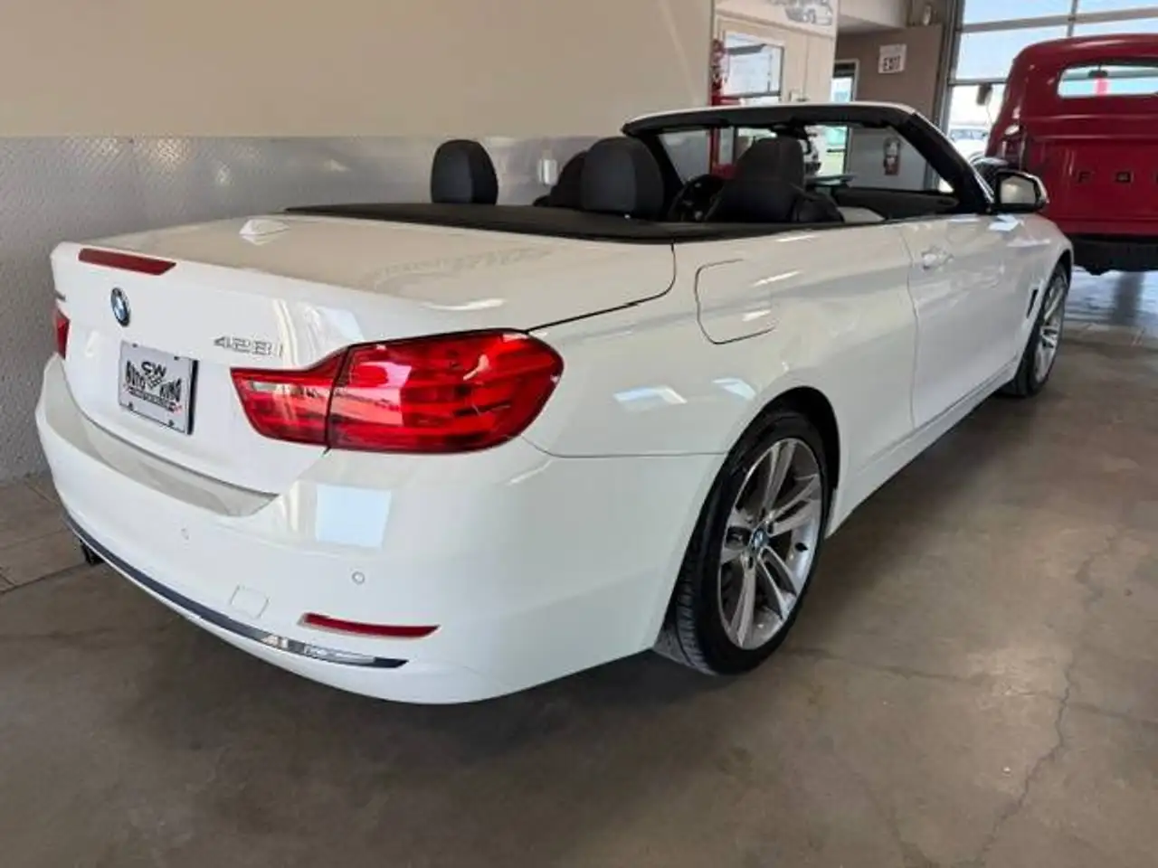 BMW 4 Series photo BMW 4 Series