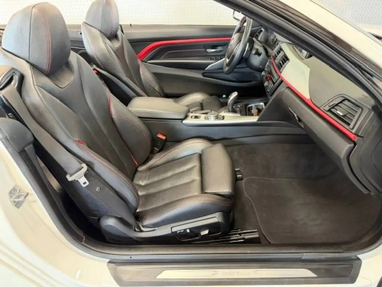 BMW 4 Series photo BMW 4 Series