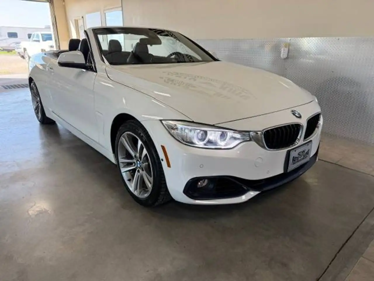 BMW 4 Series photo BMW 4 Series