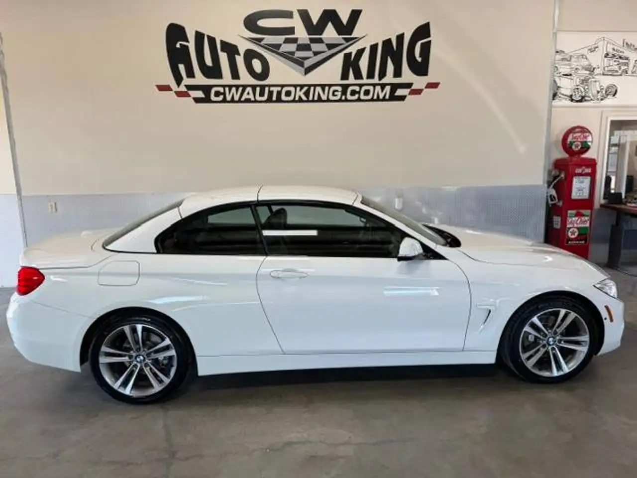 BMW 4 Series photo BMW 4 Series