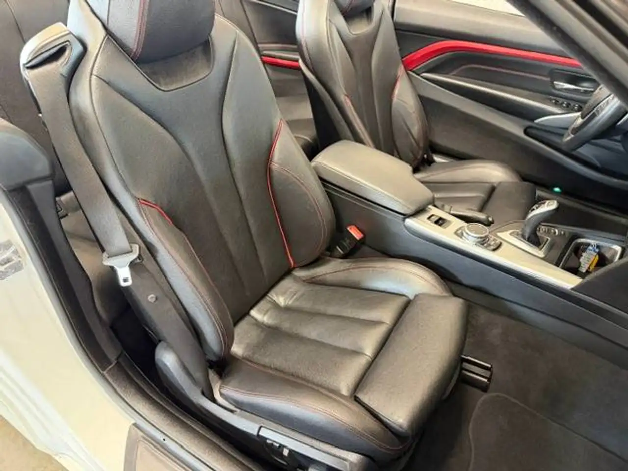 BMW 4 Series photo BMW 4 Series