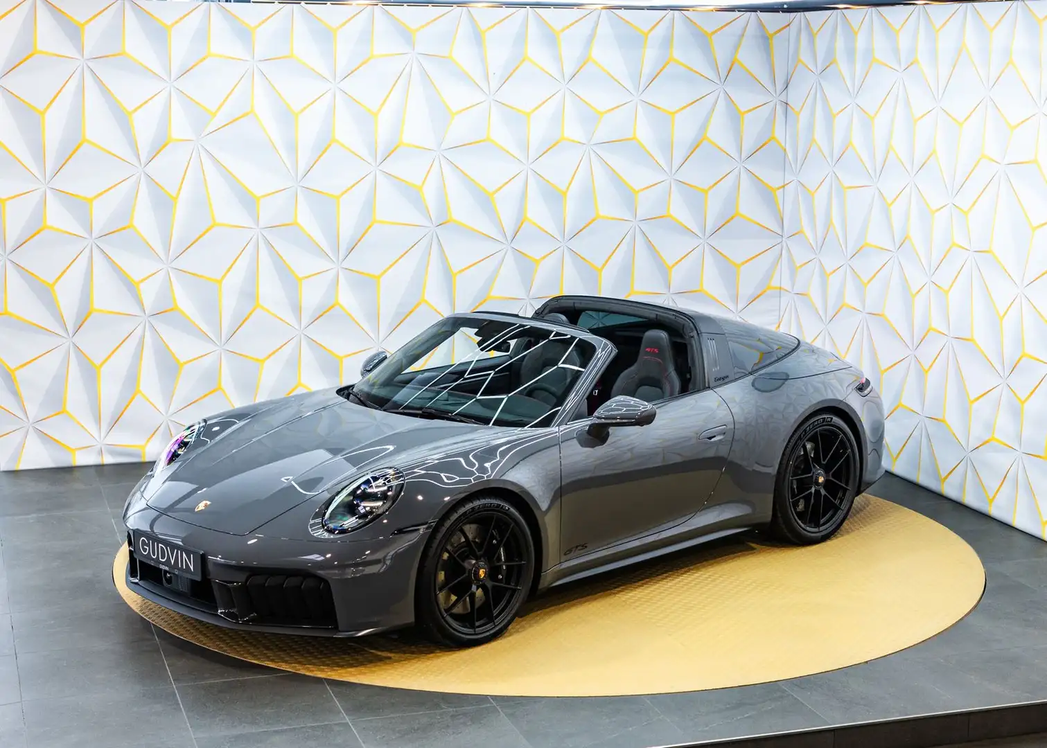 Porsche 911 Targa 4 GTS/BOSE/Carbon Grau - 1