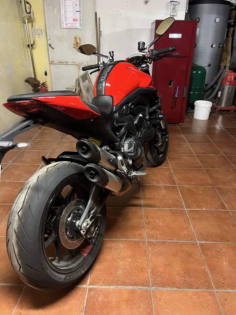 Ducati Monster 937 depotenziata a 35kw - 2