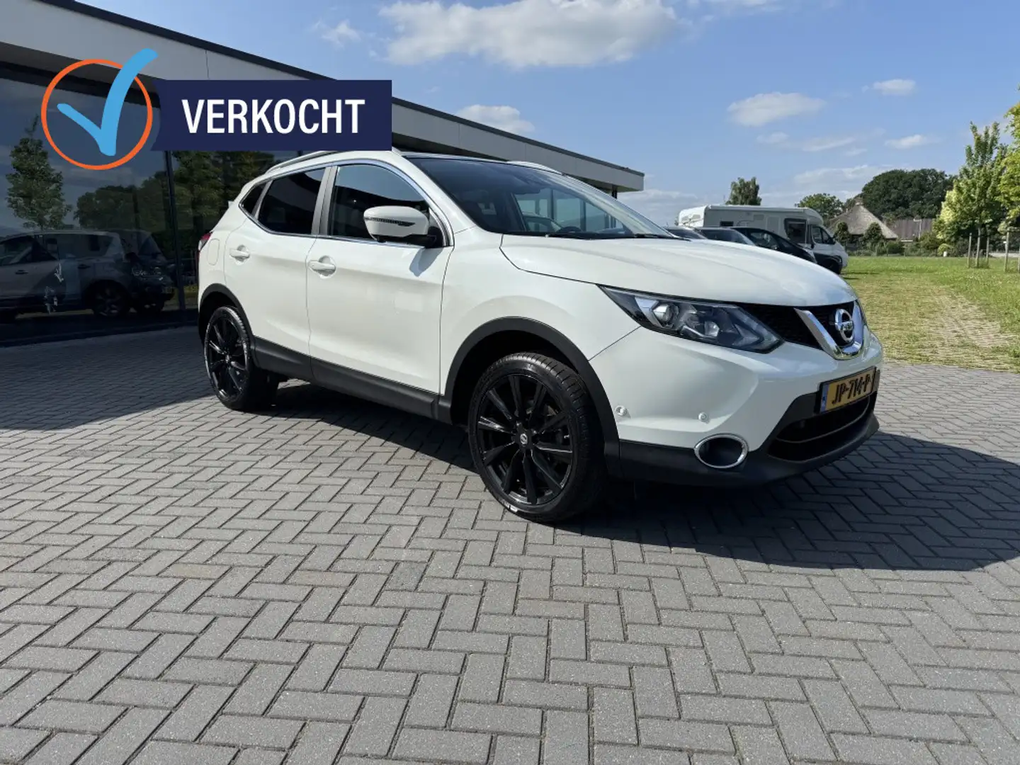 Nissan Qashqai 1.2 Tekna Weiß - 1