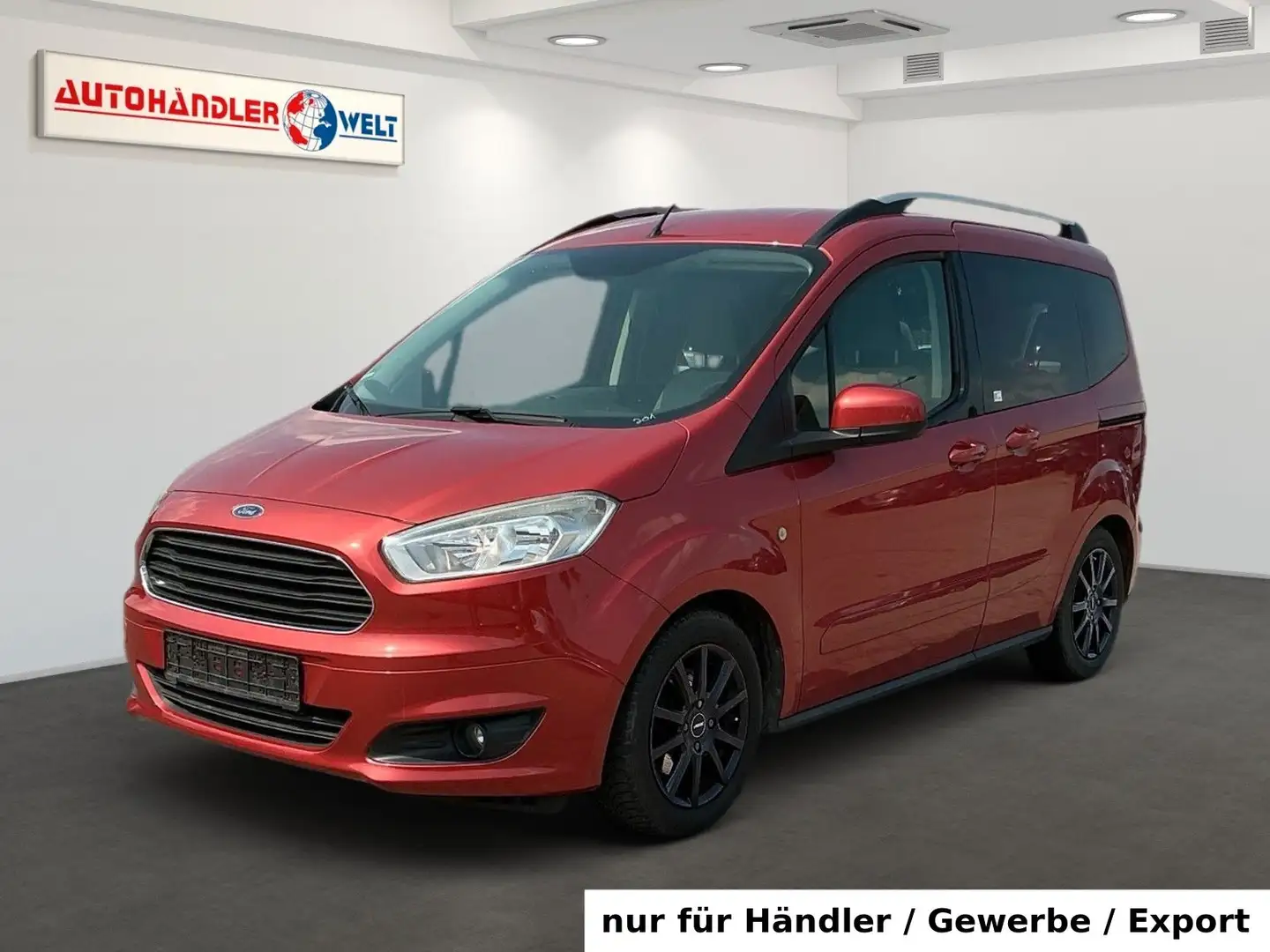 Ford Tourneo Courier Titanium Червоний - 1
