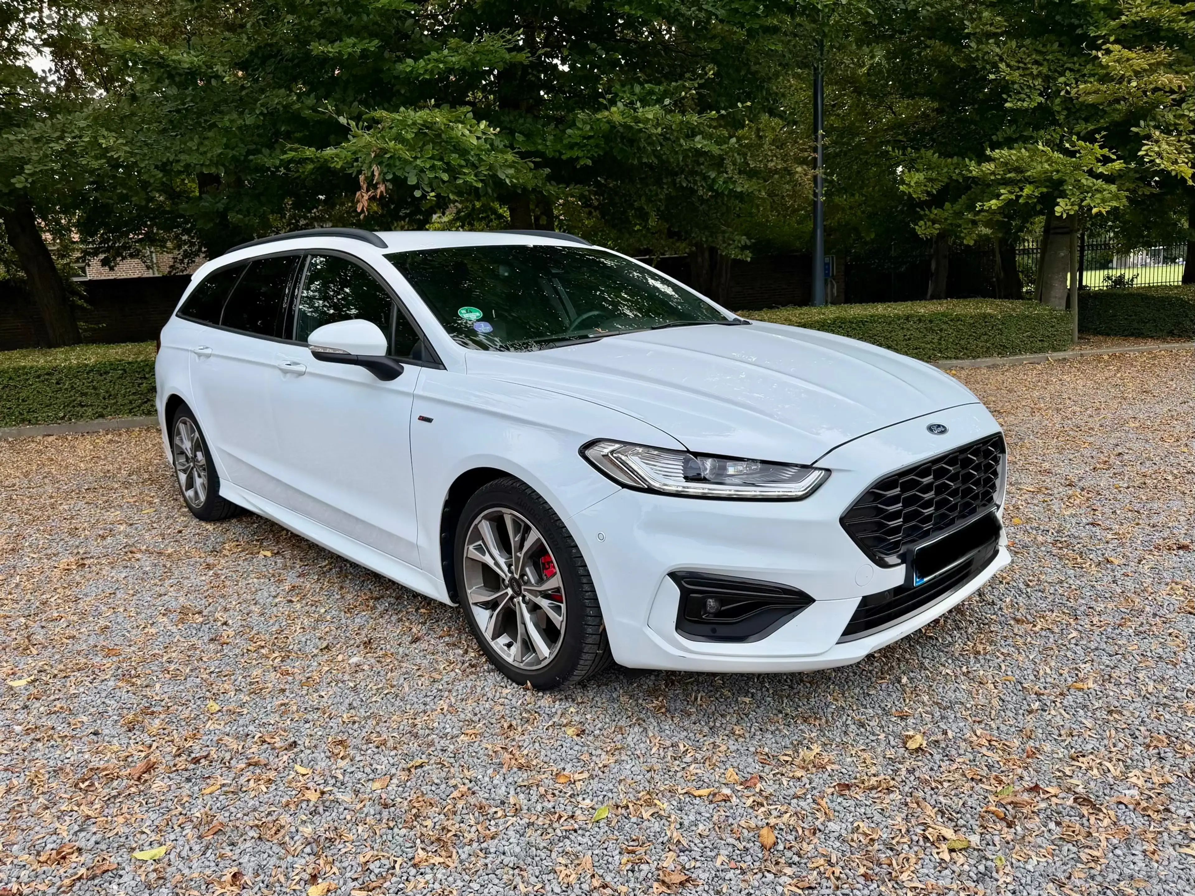Ford Mondeo 2.0 HEV ST-Line 187pk Hybride LED Camera Key-less — photo 3