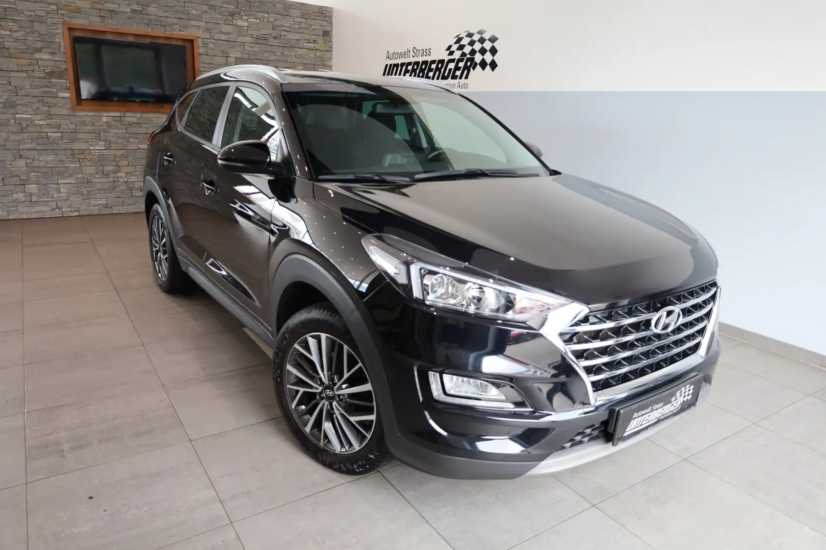 Hyundai TUCSON Level 3 Plus 1,6 CRDi 2WD Schwarz - 2