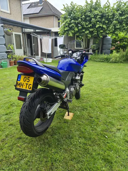 Honda CB 600 F Hornet - foto 3