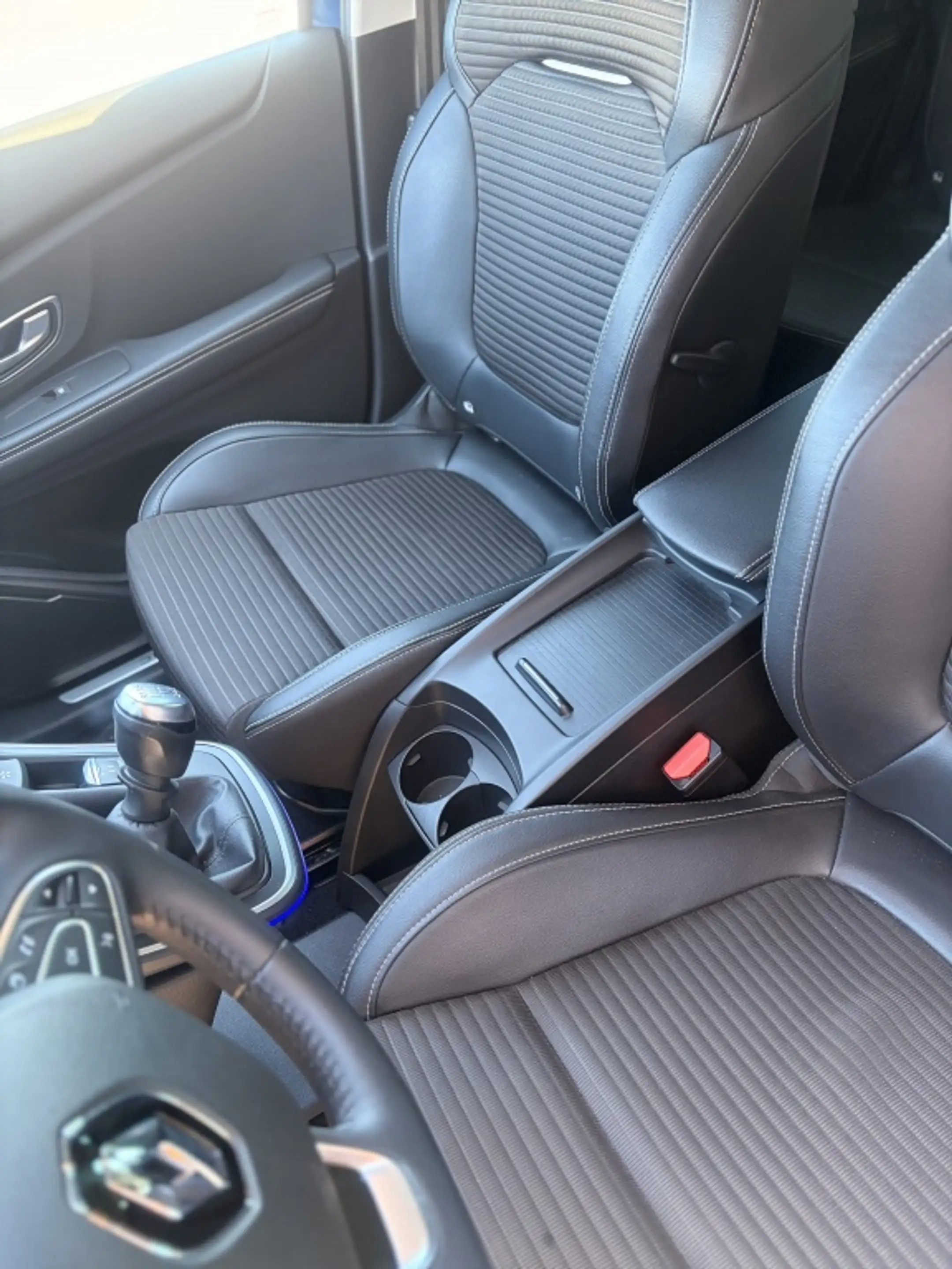 Renault Scenic 1.2 TCe Collection NAVI/TREKHAAK/20 INCH WIELEN — photo 4