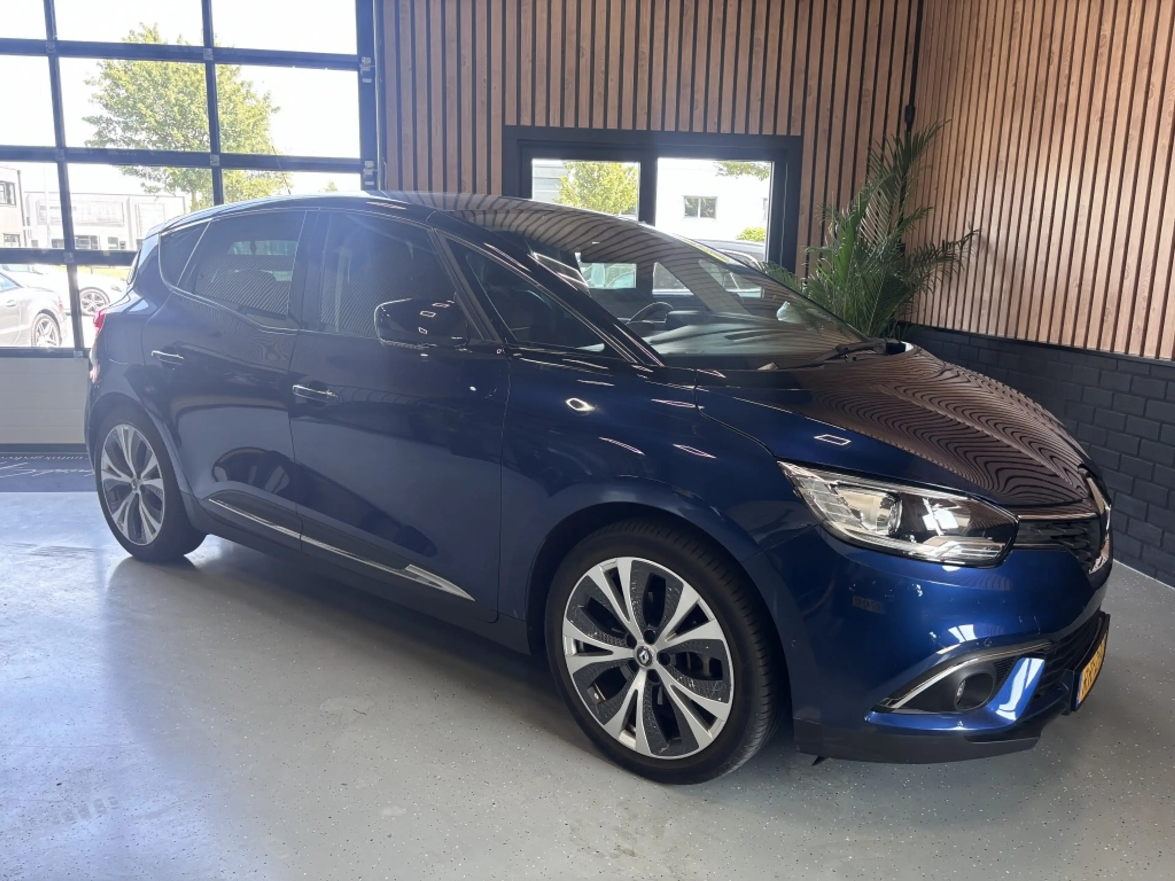 Renault Scenic 1.2 TCe Collection NAVI/TREKHAAK/20 INCH WIELEN — photo 6