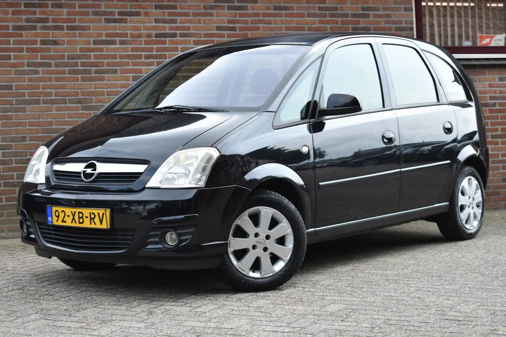 Opel Meriva 1.6-16V Temptation '07 Clima Zwart - 1