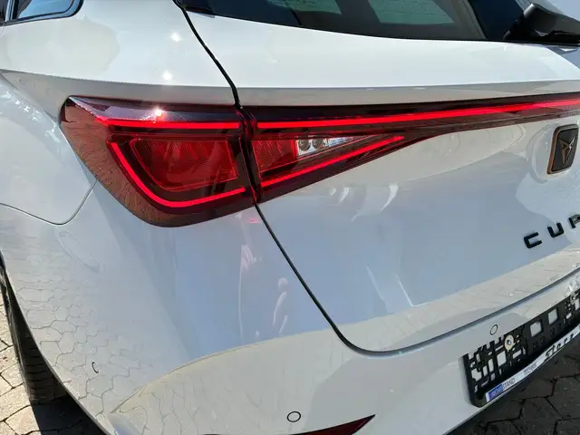 Cupra Leon view 7