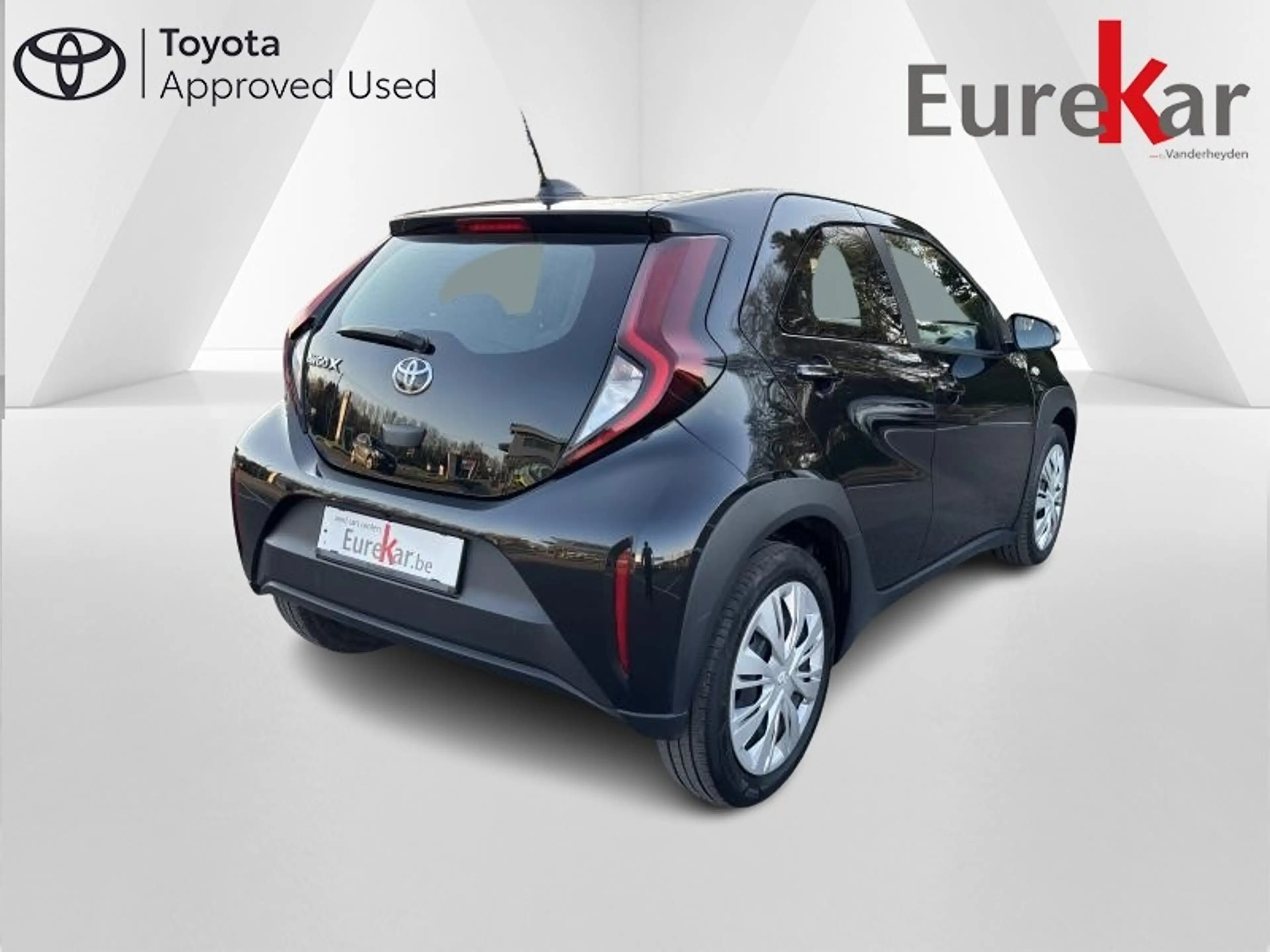 Toyota Aygo X Play — photo 3
