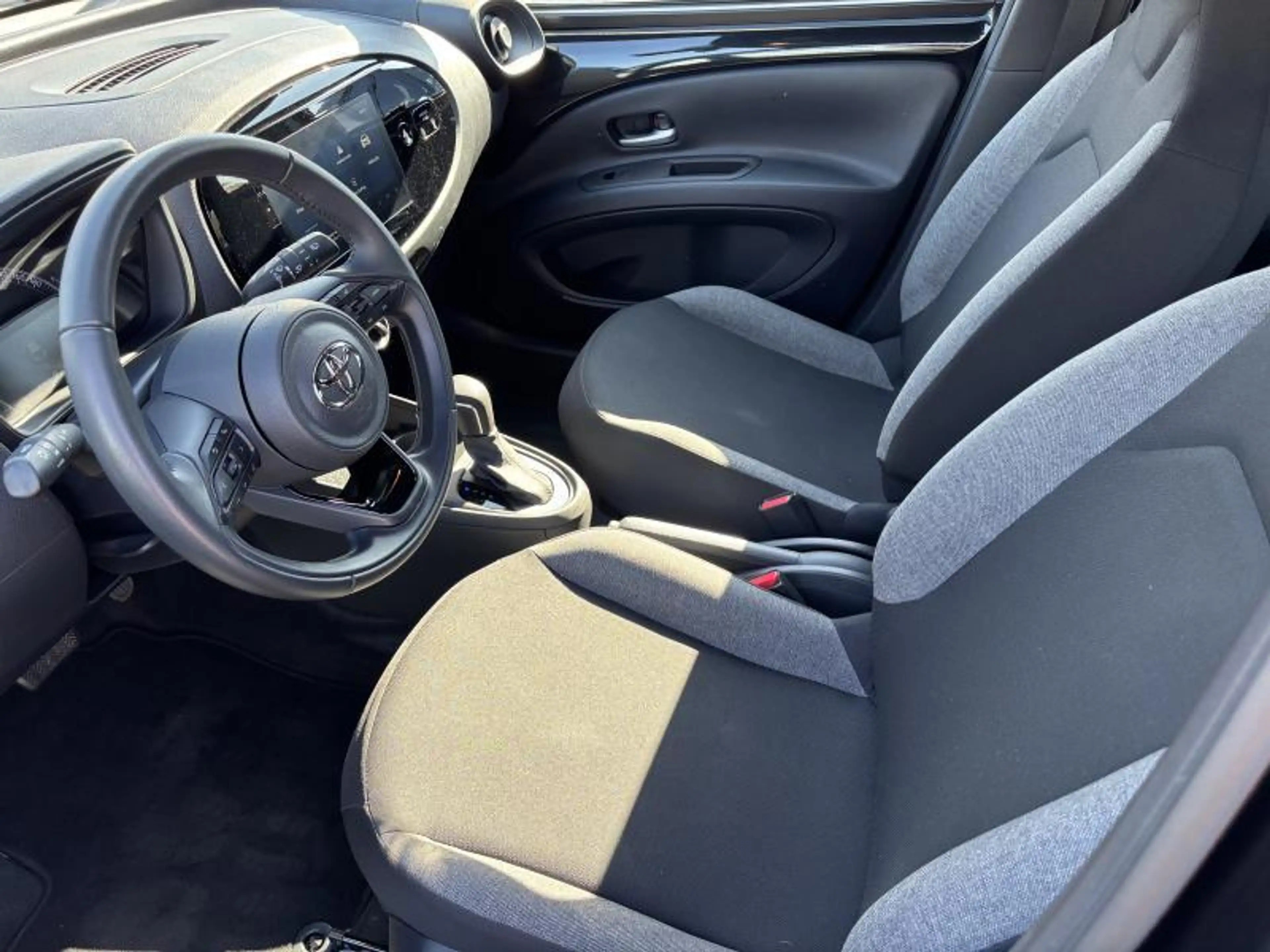 Toyota Aygo X Play — photo 11