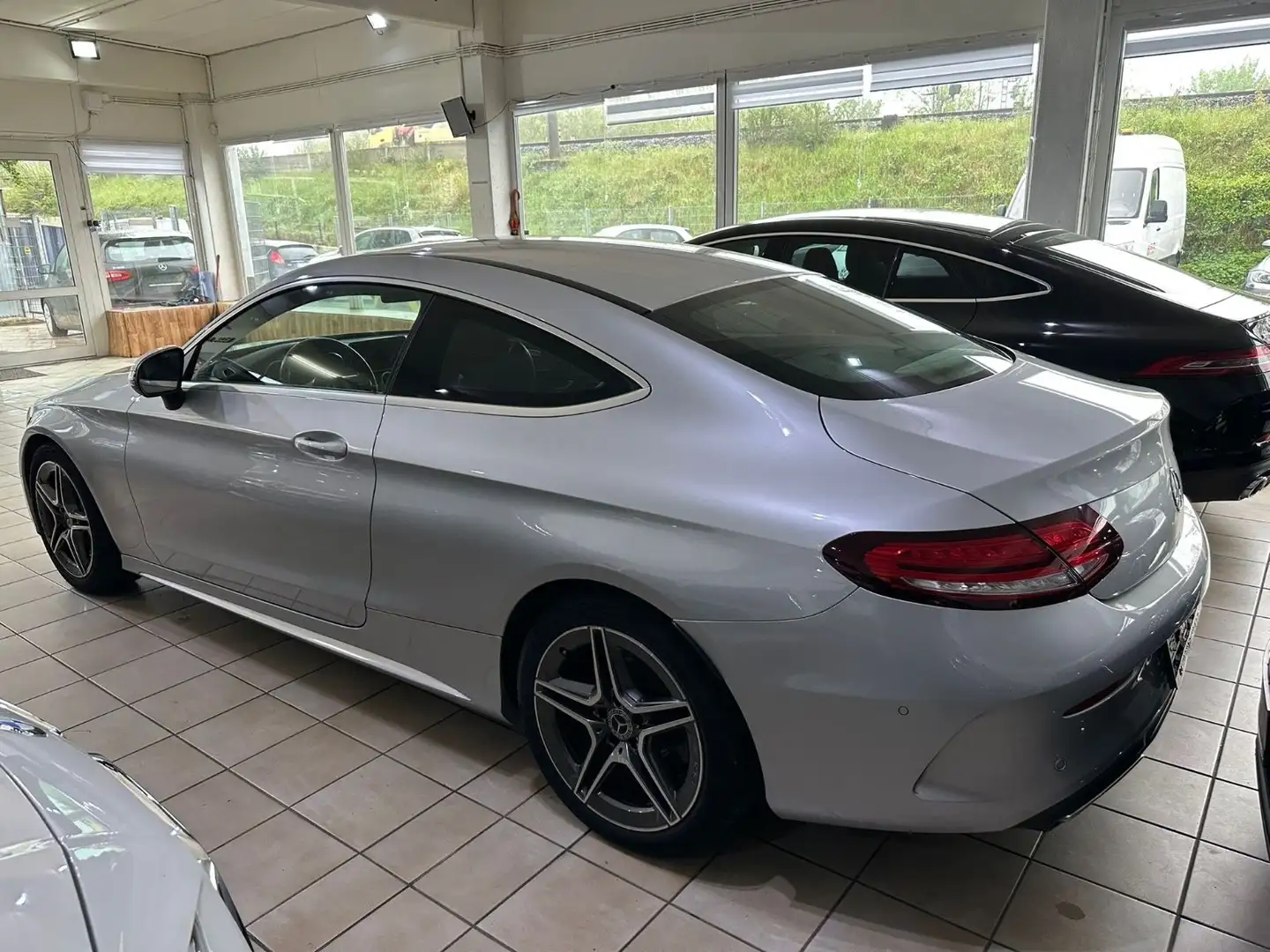 Mercedes-Benz C 200 CGI Coupe AMG Hybrid Netto=21765.-euro Silber - 2