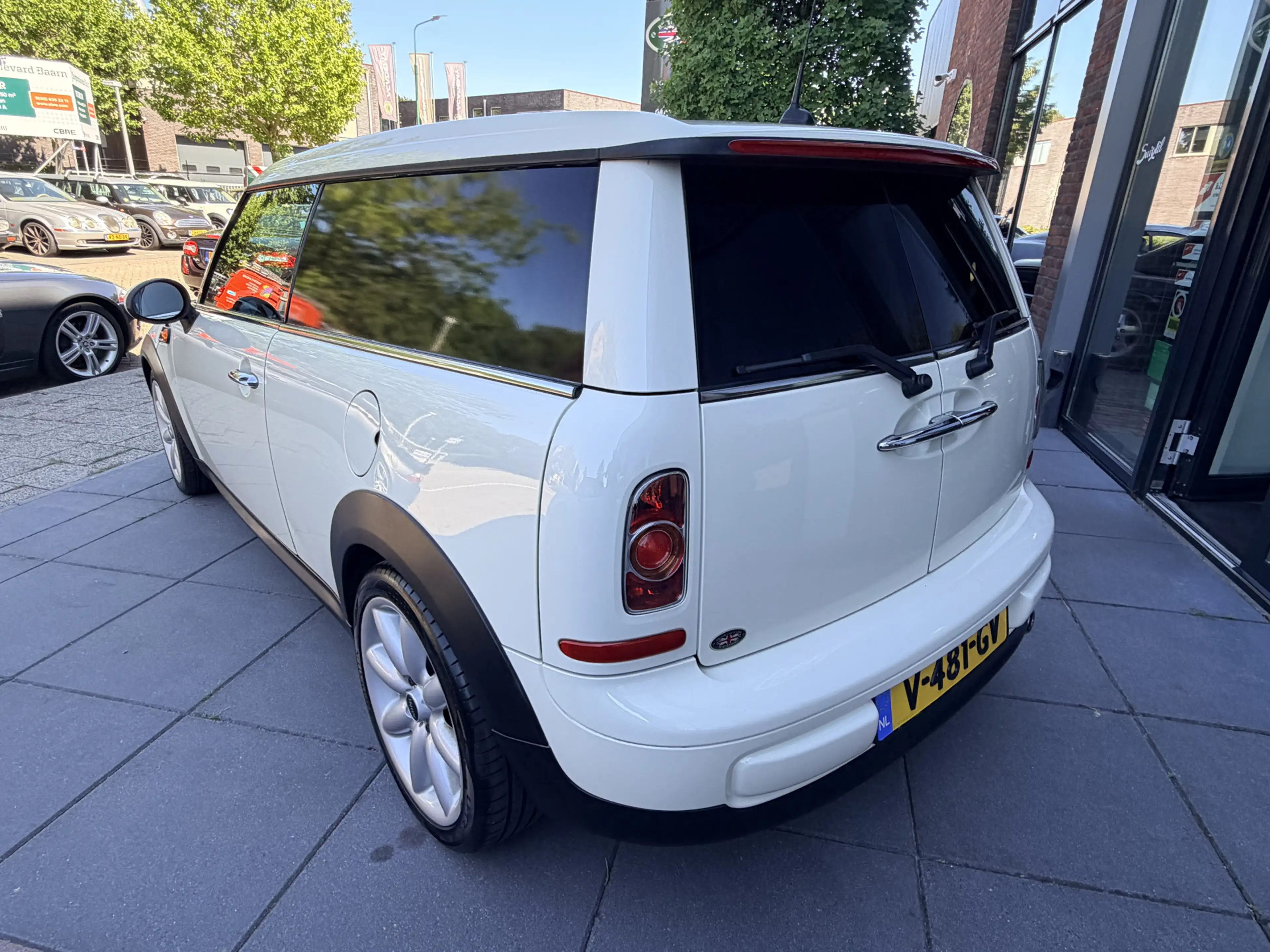 MINI Cooper D Clubvan — photo 14