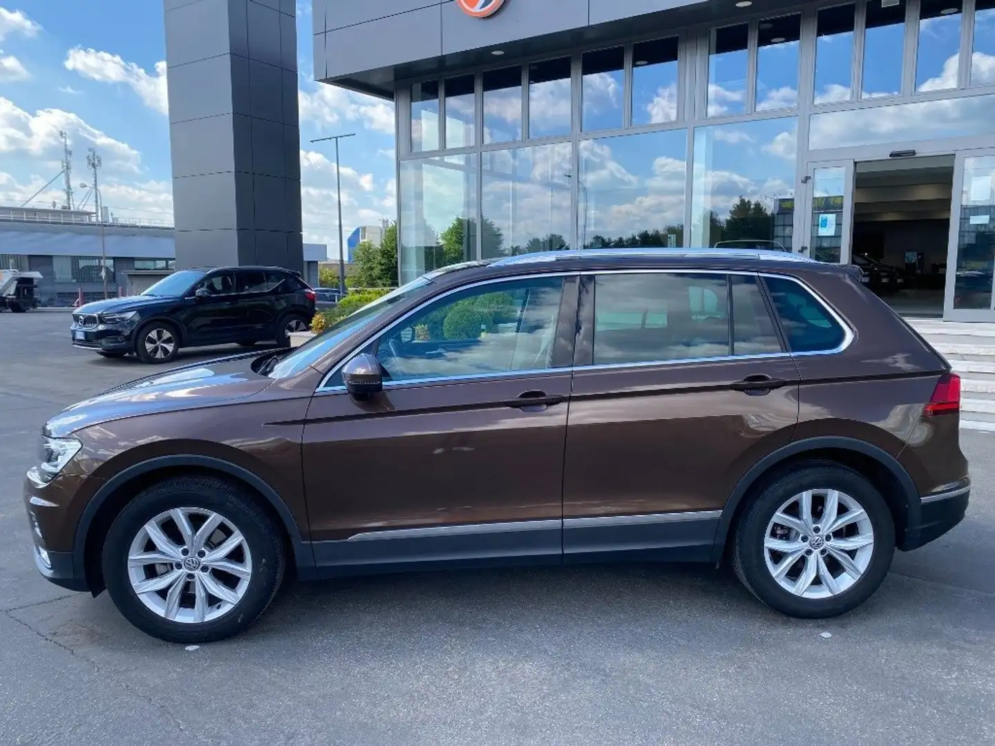 Volkswagen Tiguan 1.4TSI 150 DSG Executive 1°PROP-GARANZIA-KM CERTIF Marrone - 2
