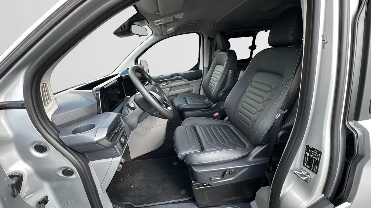 Ford Tourneo Custom 2026 — фото 11