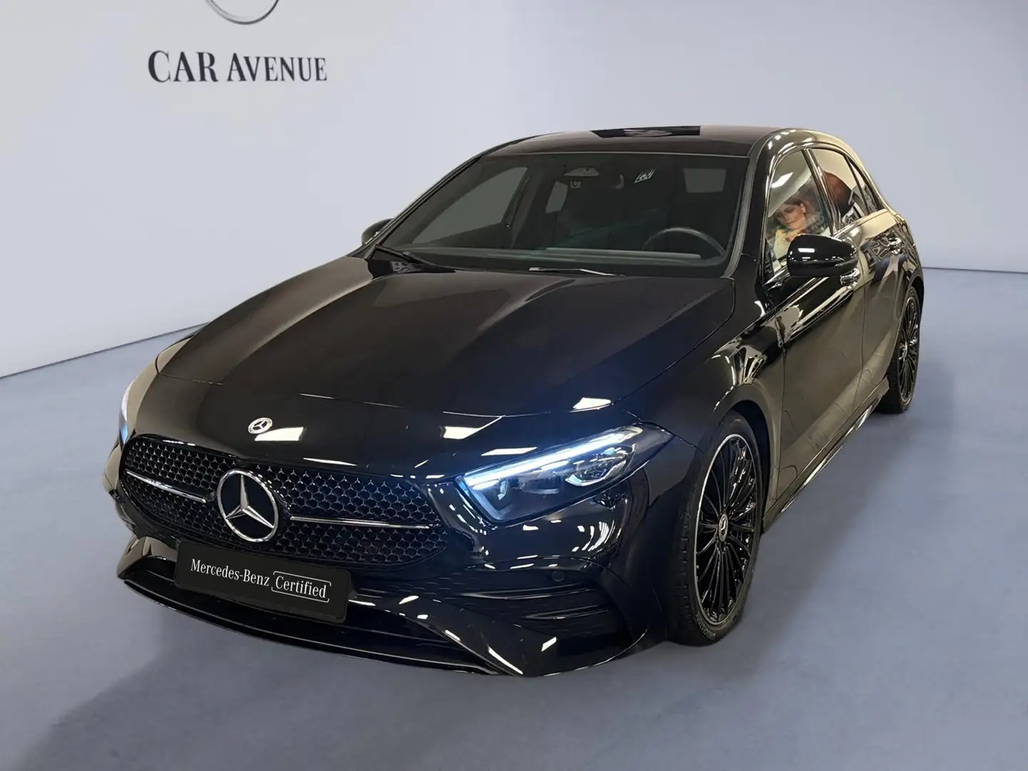 Mercedes-Benz Classe A AMG Line Schwarz - 1