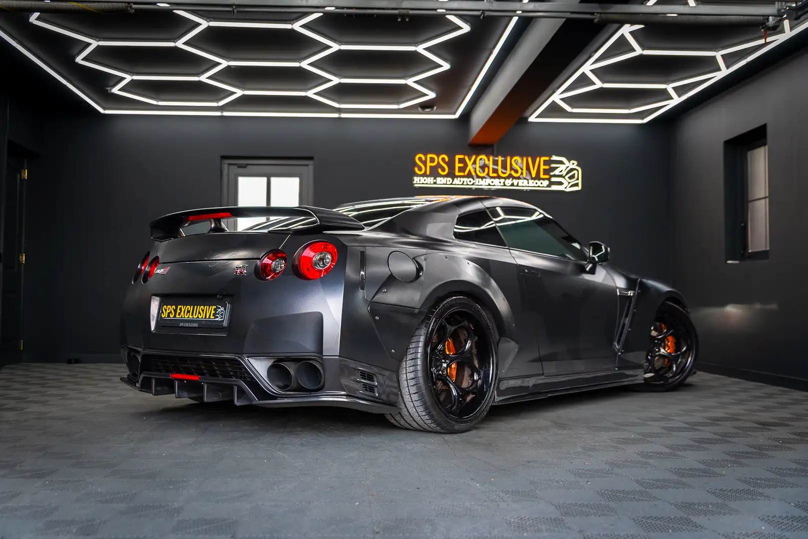 Nissan GT-R 3.8 V6 4.1L Stroker ALPHA AMS Prior Design Widebod Grau - 2