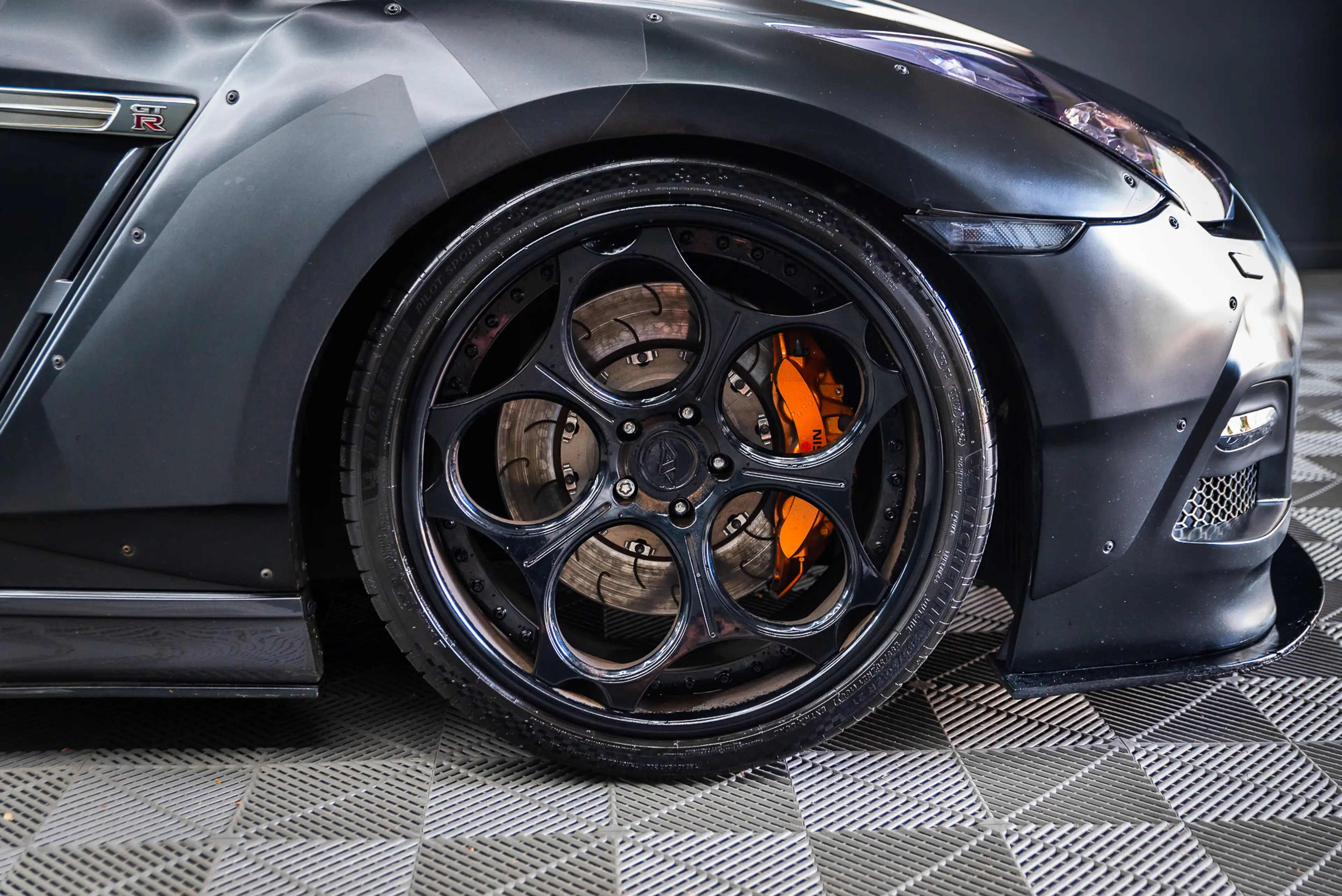 Nissan GT-R 3.8 V6 4.1L Stroker ALPHA AMS Prior Design Widebod — photo 33