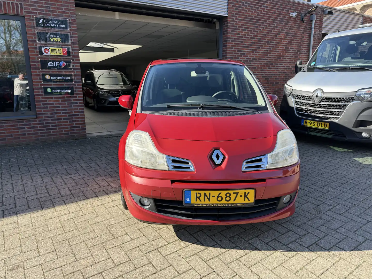Renault Grand Modus 1.6-16V Exception Rojo - 2