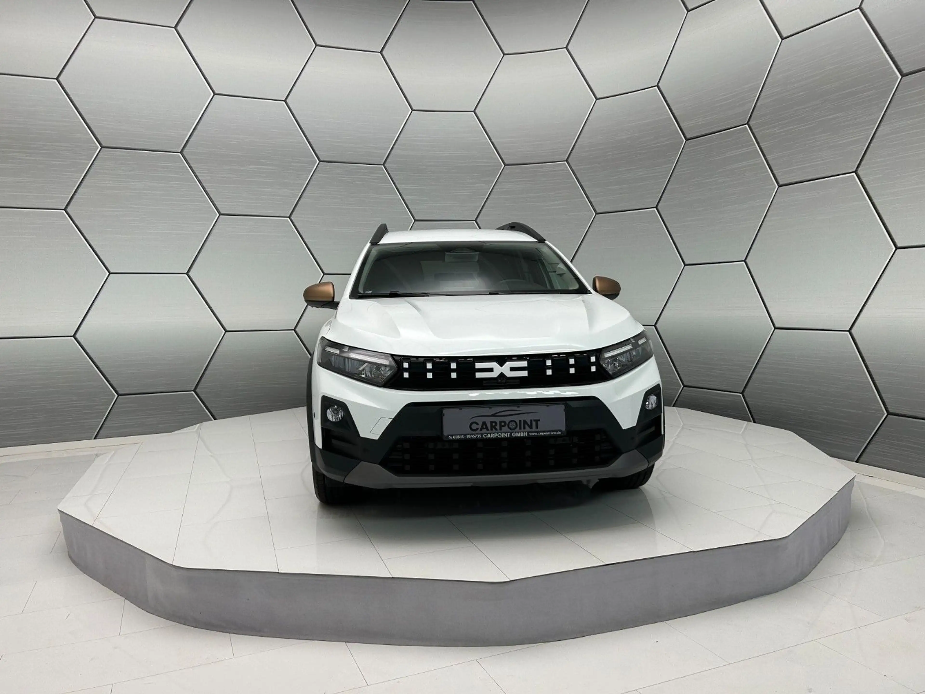 Dacia Jogger Extreme Eco-G 120 AT Winter/Driving 7-S — photo 9